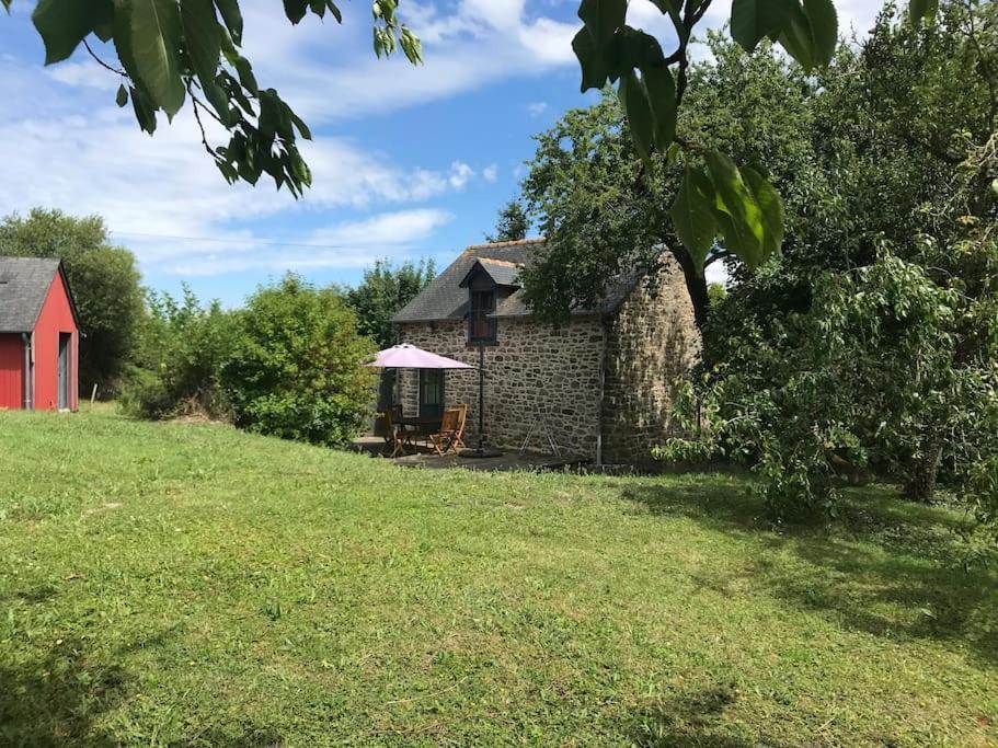 Maisonnette Au Pied Du Mont Dol Kültér fotó